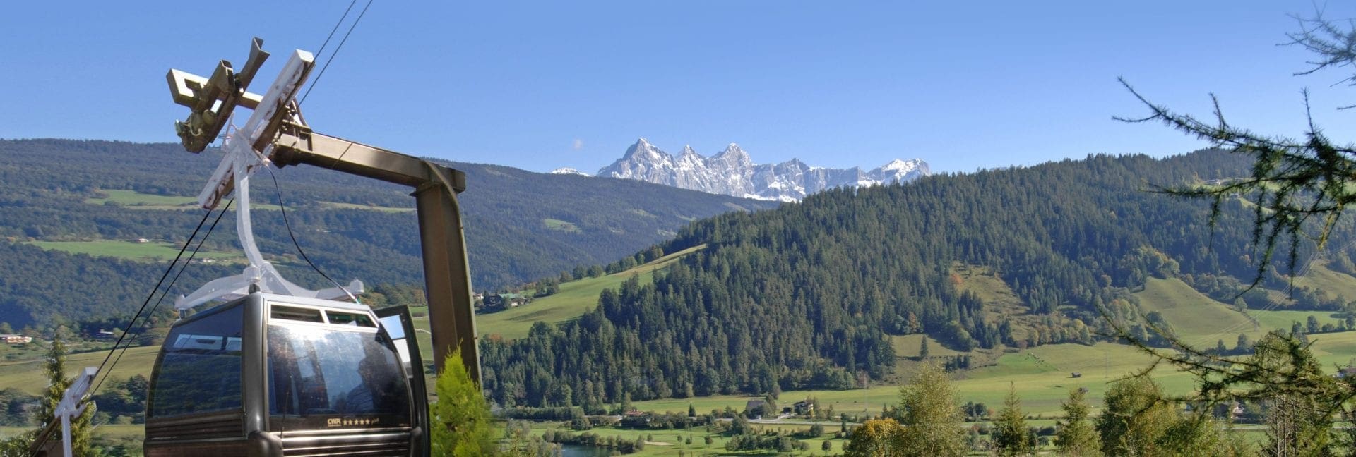 Die Golfanlage in Radstadt mit der Gondelbahn Birdie-Jet, ©Golfclub Radstadt