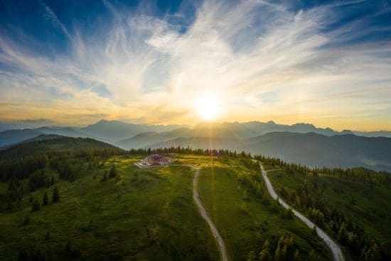 Der Rossbrand - Panoramablick und Rossbrandhütte ©TVB Radstadt |Markus Rohrbacher