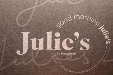 Good Morning Julie's - Stegerbräu - Radstadt Logo von Julie's Frühstück-Restaurant mit Motto: Good Morning Julie's