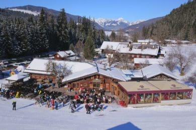 Die Arlhofhütte in Altenmarkt, liegt direkt an der Talstation der Skischaukel Radstadt-Altenmarkt